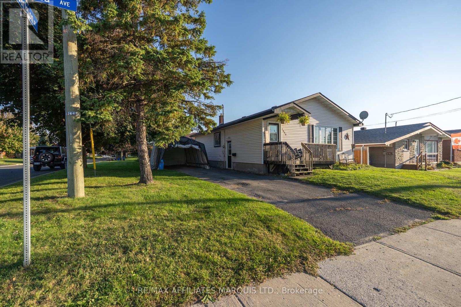 1017 Marleau Ave, Cornwall, ON K6H 2W6
