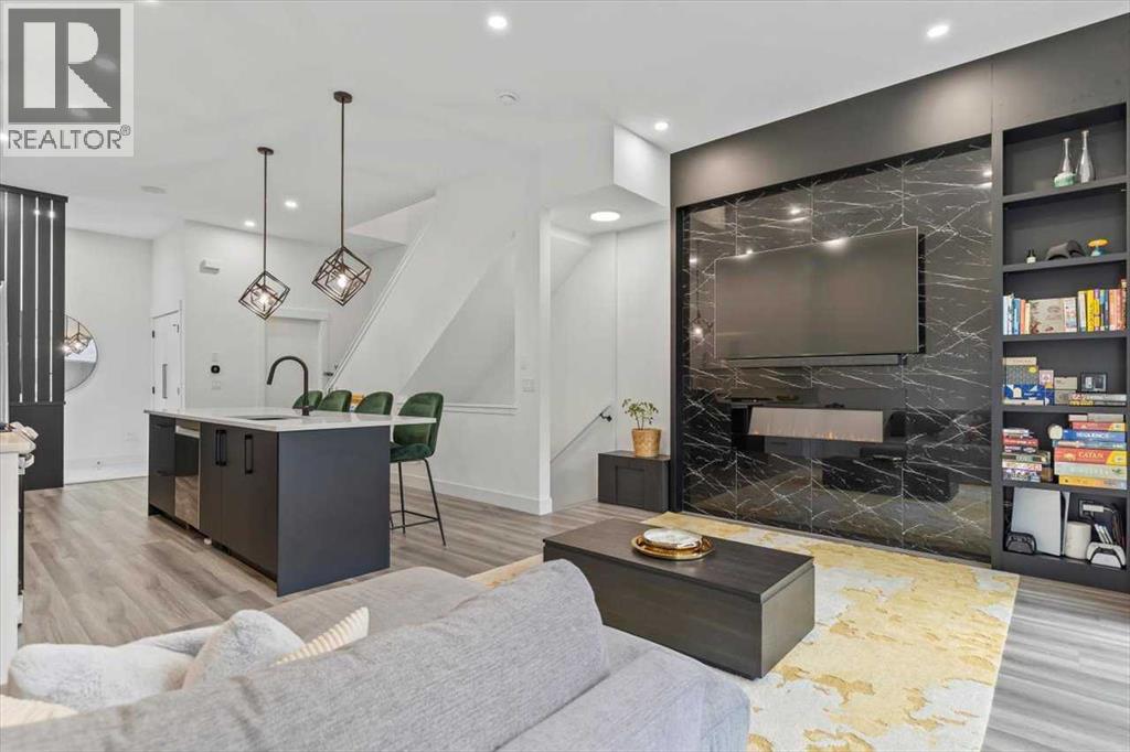 1825 27 Avenue Sw Unit 4, Calgary, AB T2T 1H2