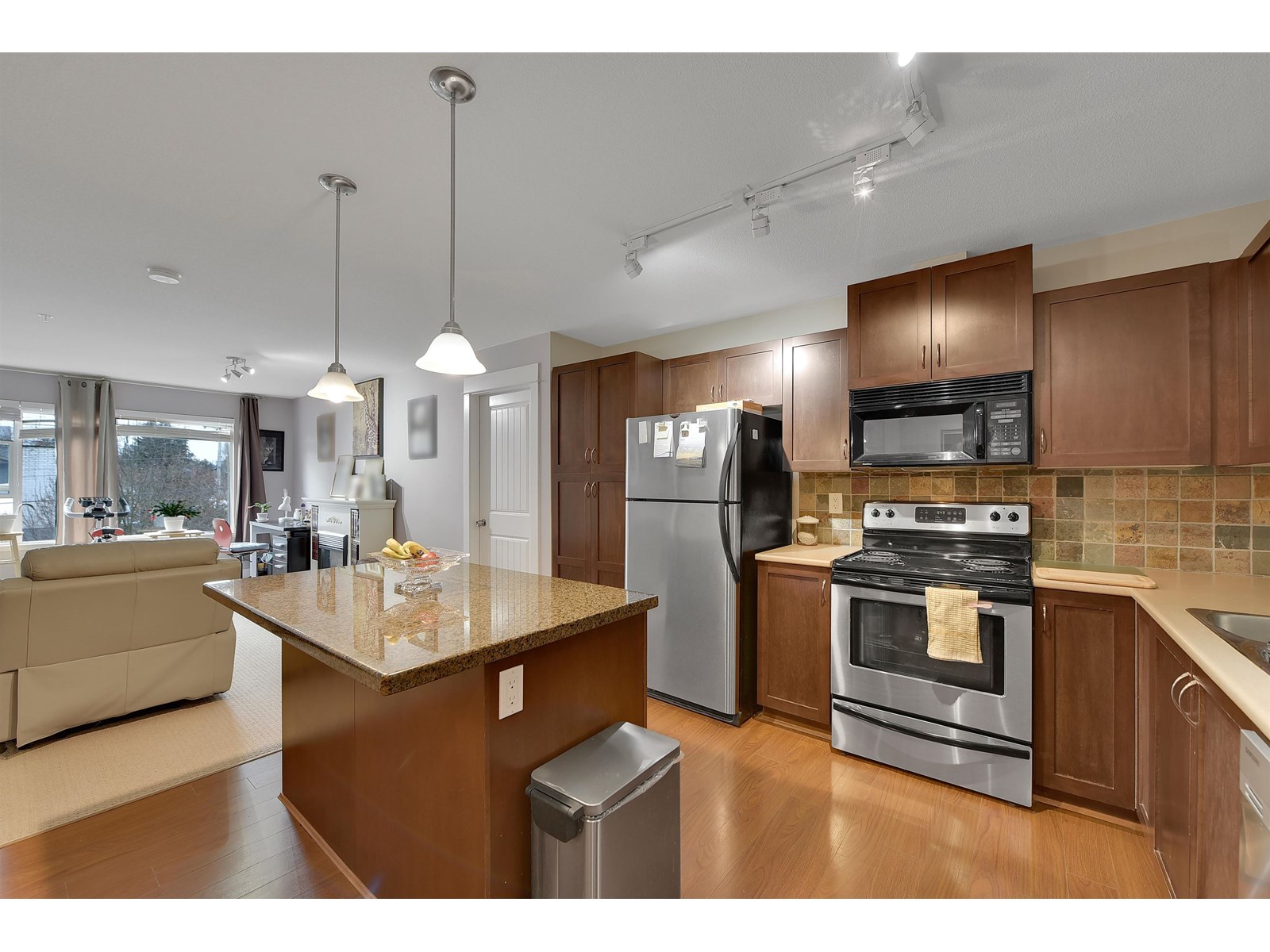 2955 Diamond Crescent Unit 310, Abbotsford, BC V2T 2L5