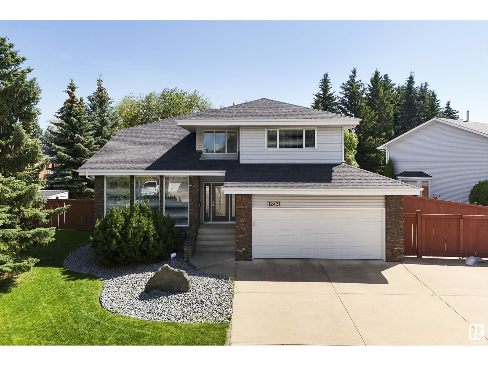 29 Av Nw Unit 12431 #a, Edmonton, AB T6J 6C8