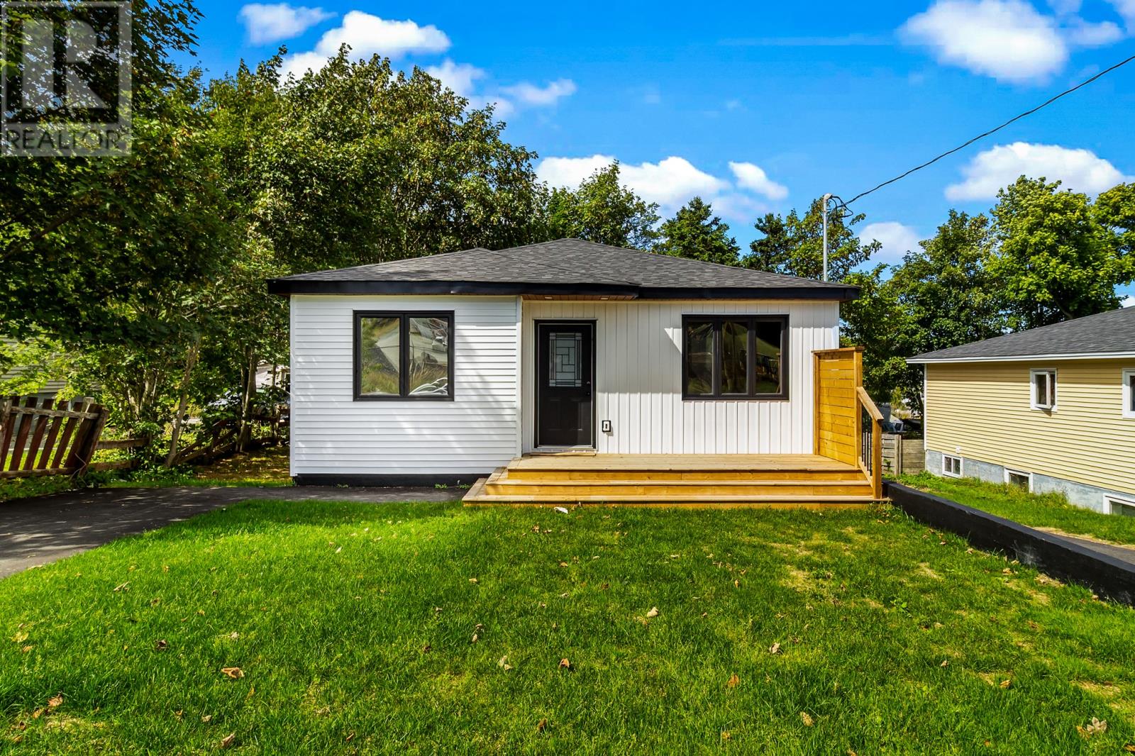 136 Brookfield Rd, St. John's, NL A1E 3V5