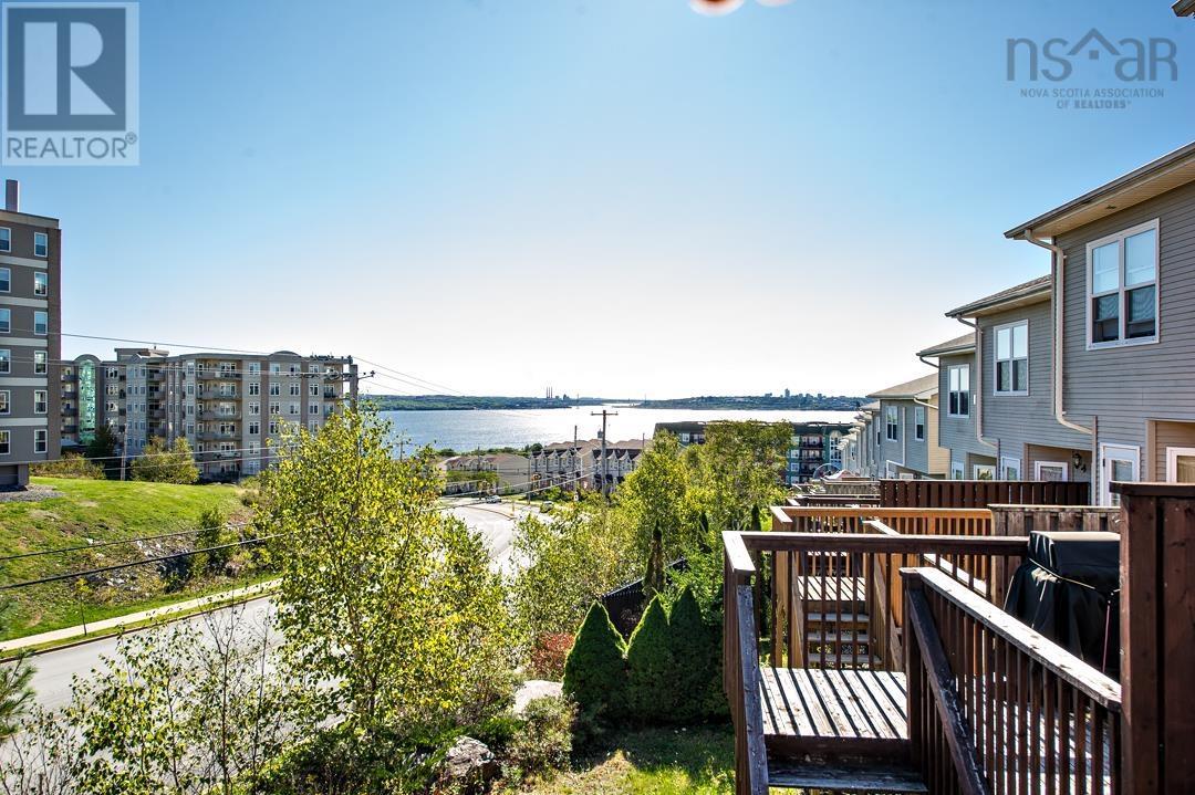 37 Brigadier Ct, Halifax, NS B3M 4Y4