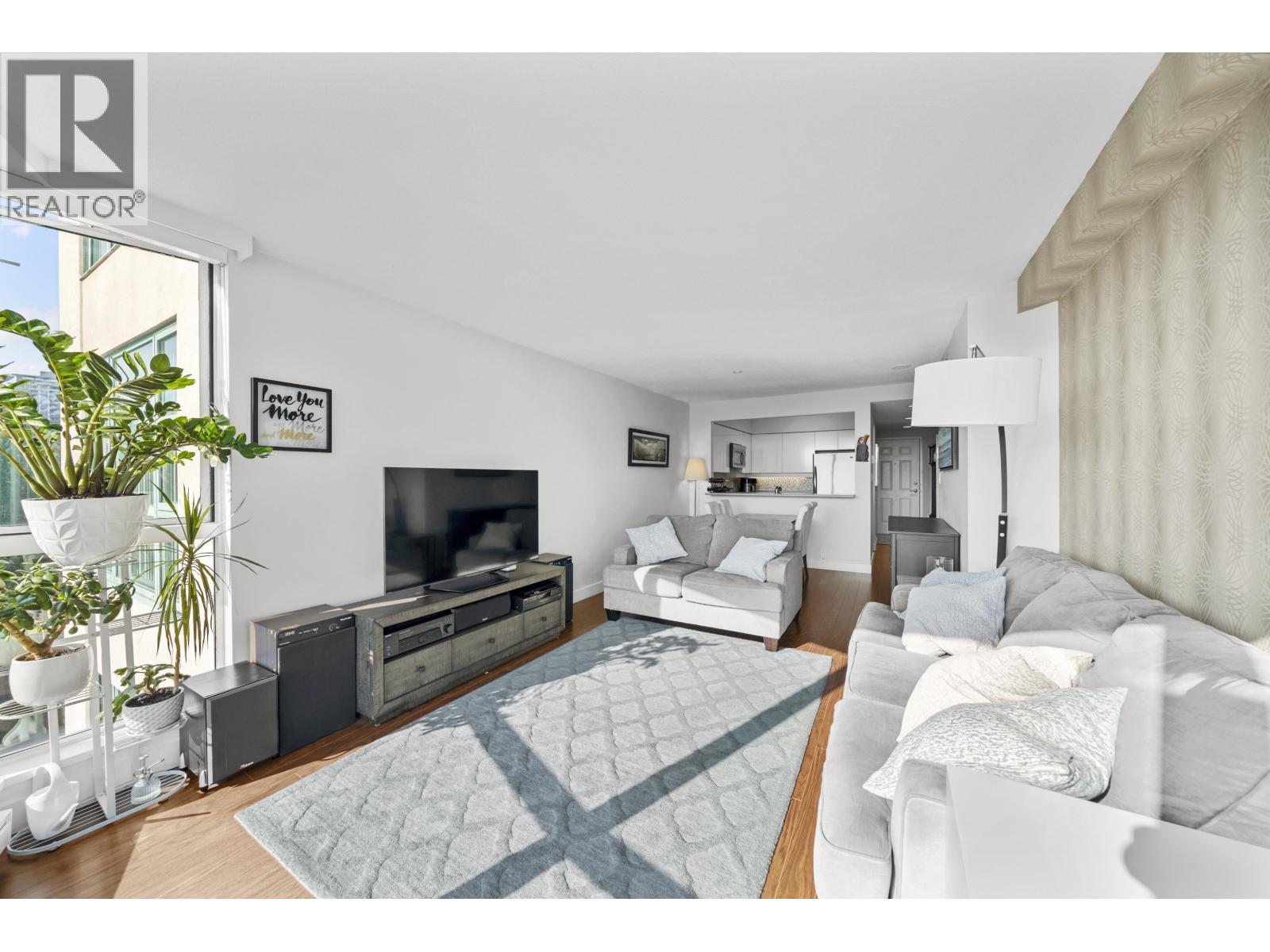 3071 Glen Drive Unit 1405, Coquitlam, BC V3B 7R1