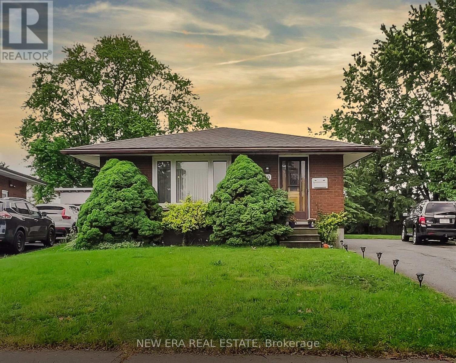 30 Blueridge Cres, Brantford, ON N3R 5E8