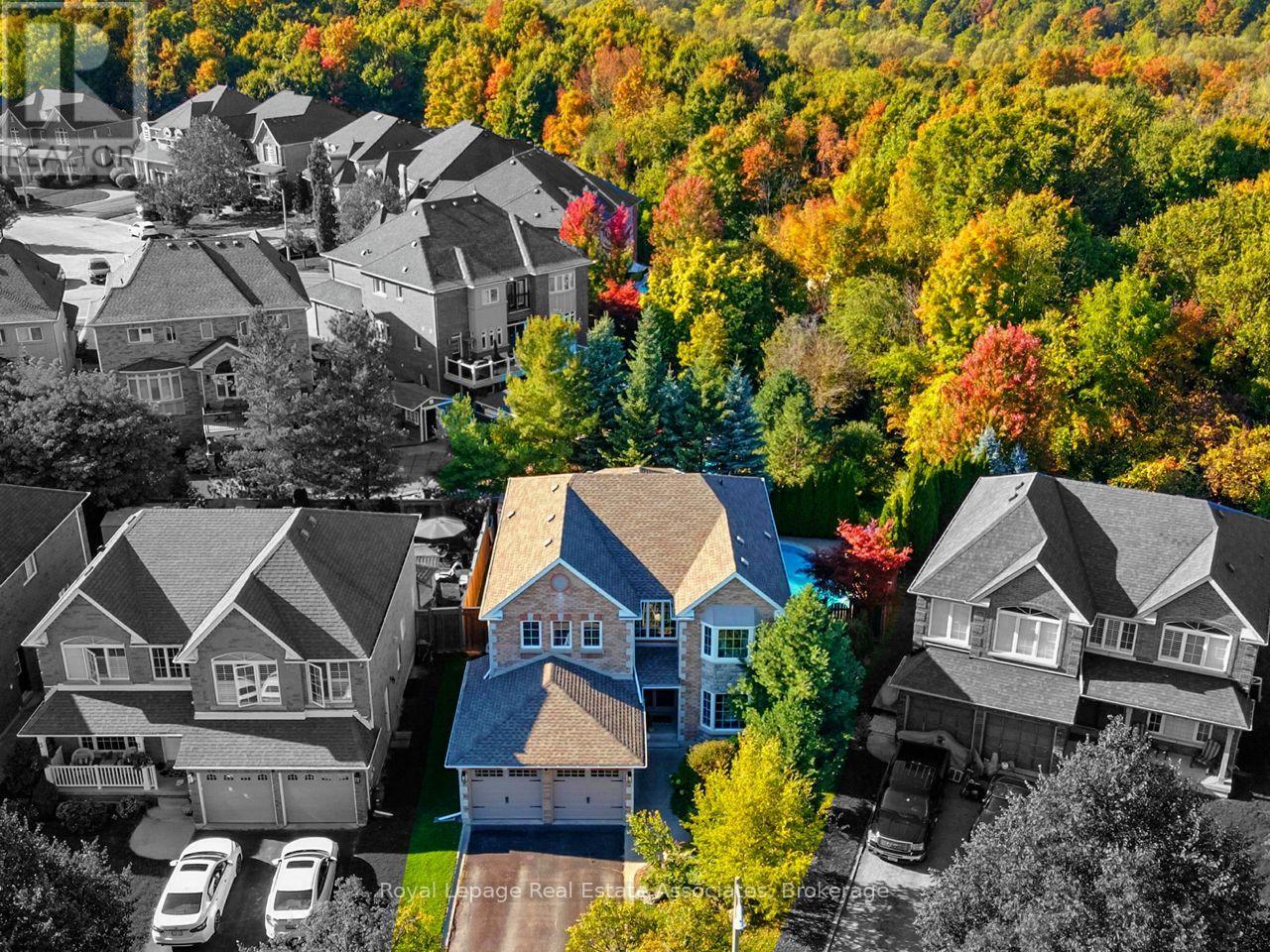 34 Curry Cres, Halton Hills, ON L7G 5S9