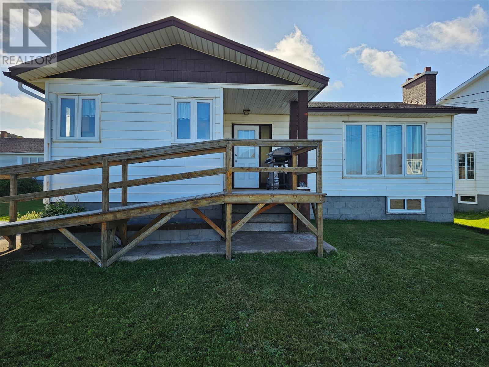 31 Main St, Twillingate, NL A0G 4M0