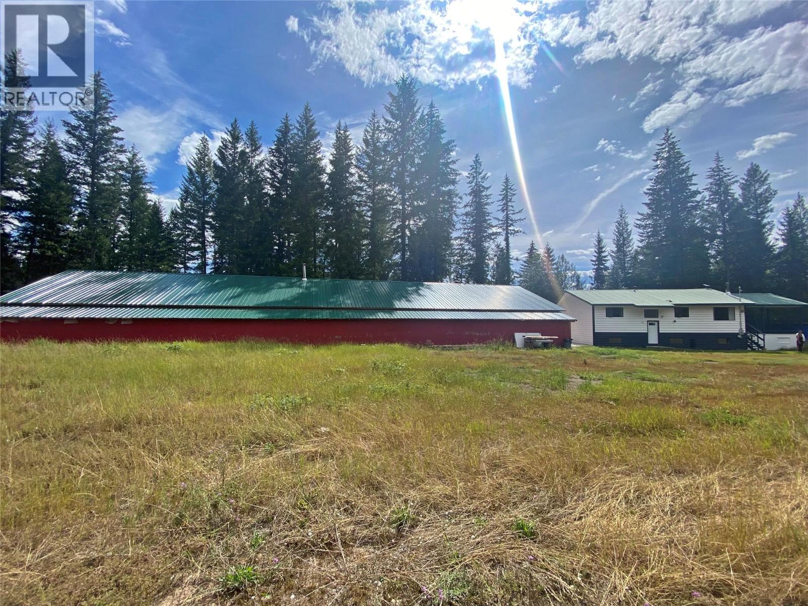 6064 Creekside Rd, Barriere, BC V0E 1E0