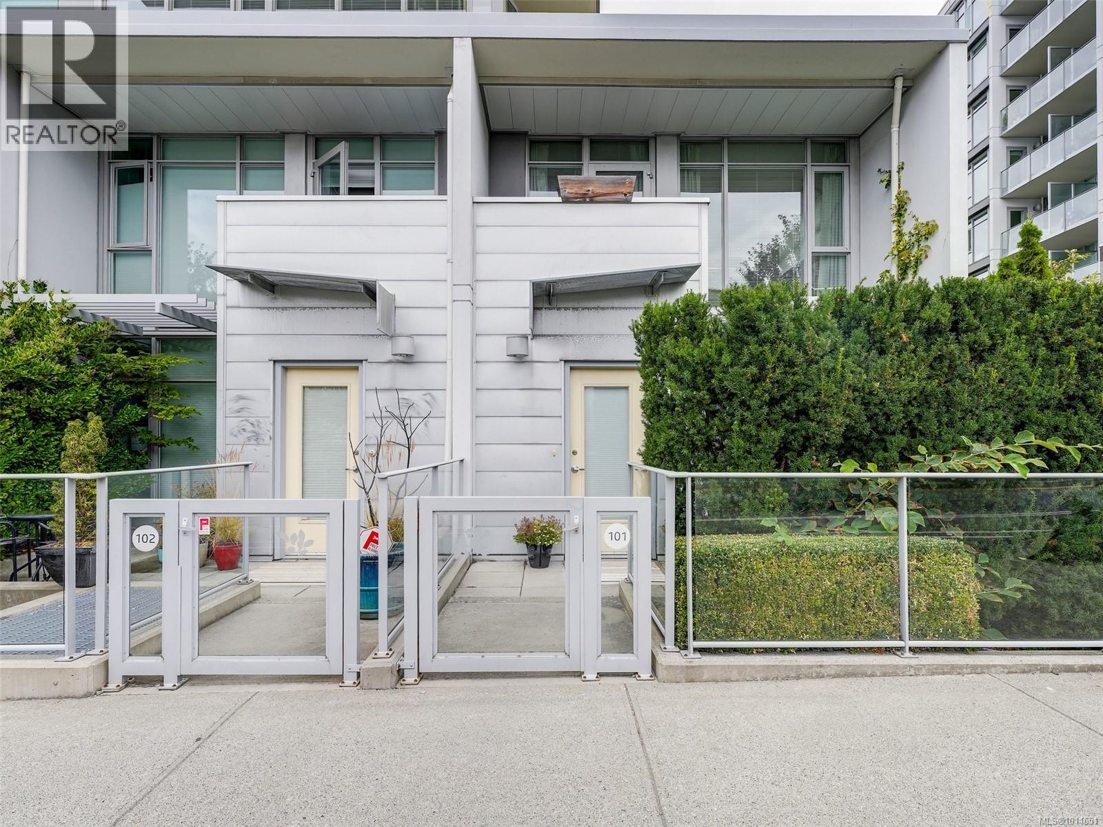 379 Tyee Rd Unit 101 Rd, Victoria, BC V9A 0B4