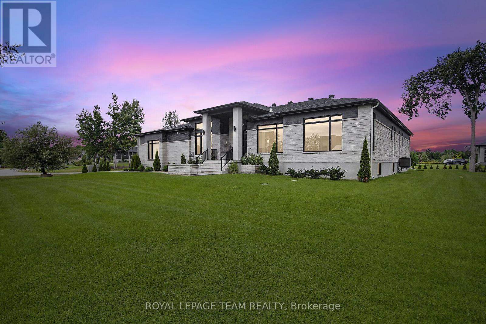 6865 Pebble Trail Way, Ottawa, ON K4P 0B7