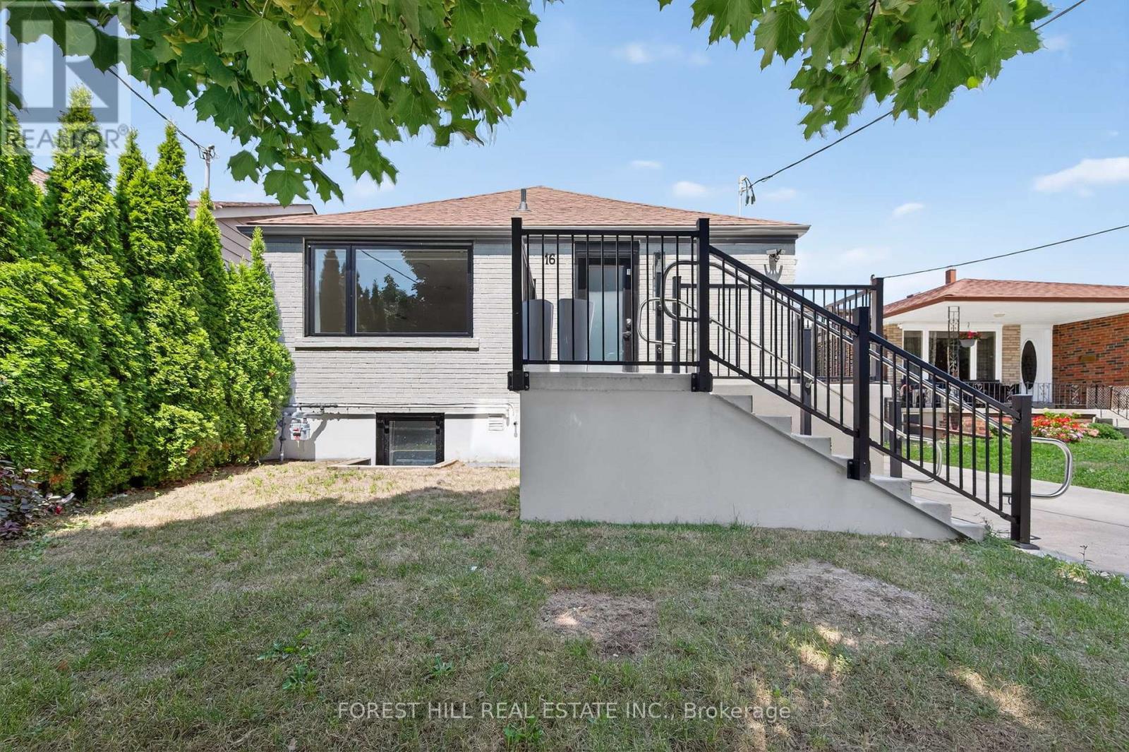 16 John Best Ave, Toronto, ON M9N 1C3
