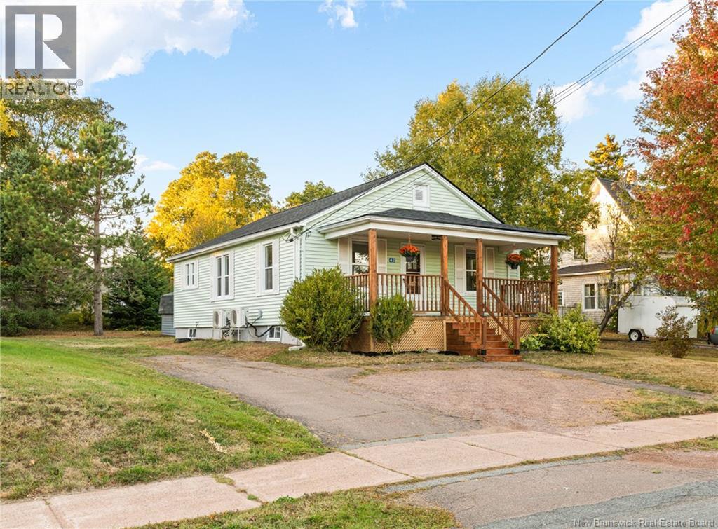 42 Squire St, Sackville, NB E4L 4L1