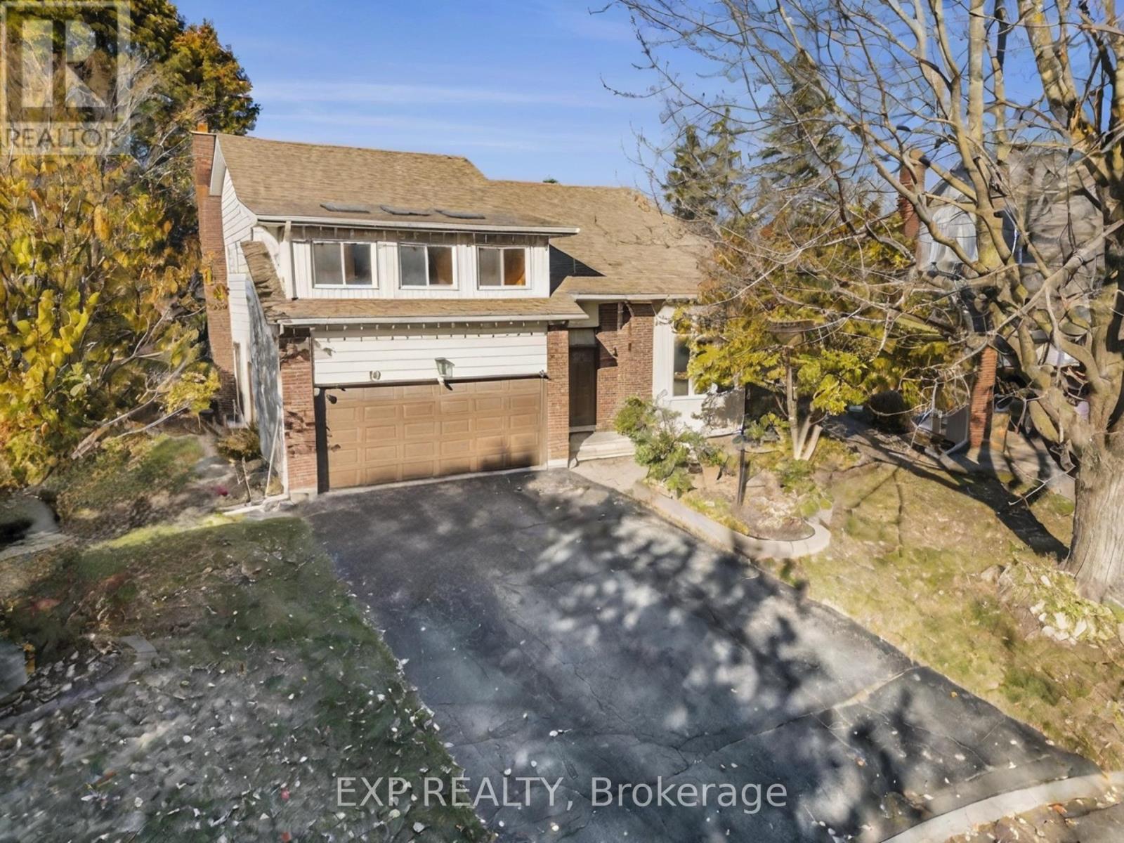 10 Pommel Cres, Ottawa, ON K2M 1A2