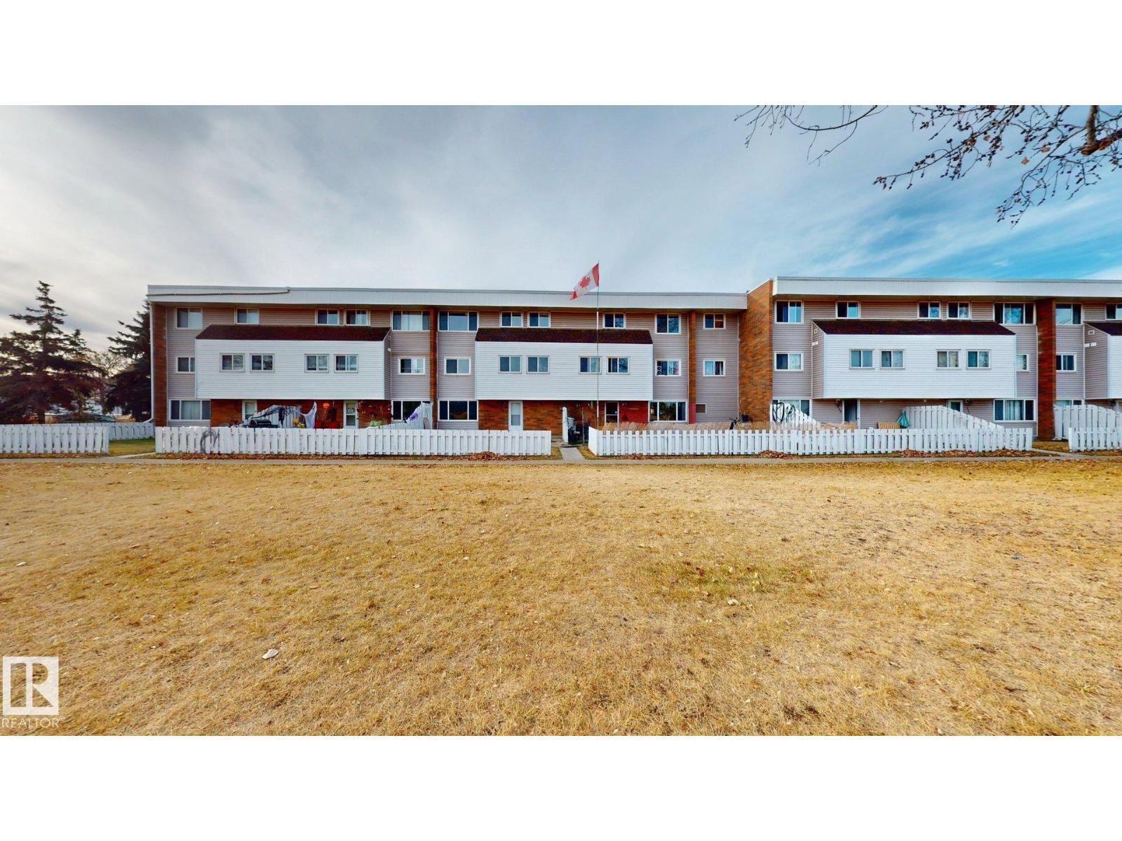 2908 116a Avenue Northwest #114, Edmonton, AB T5W 4R7