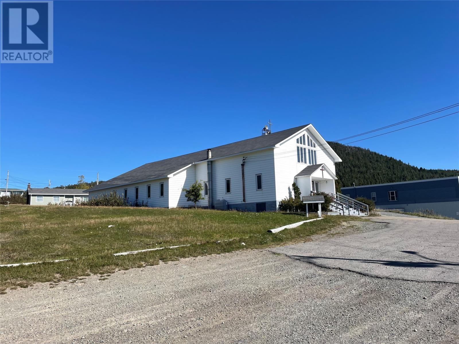 27 Main Rd, St Bernard's, NL A0E 2T0