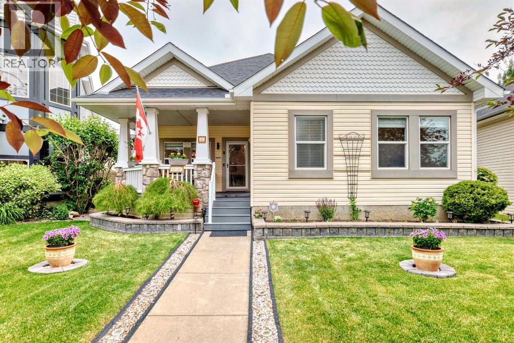 42 Inverness Close SE, Calgary, AB T2Z 2X7