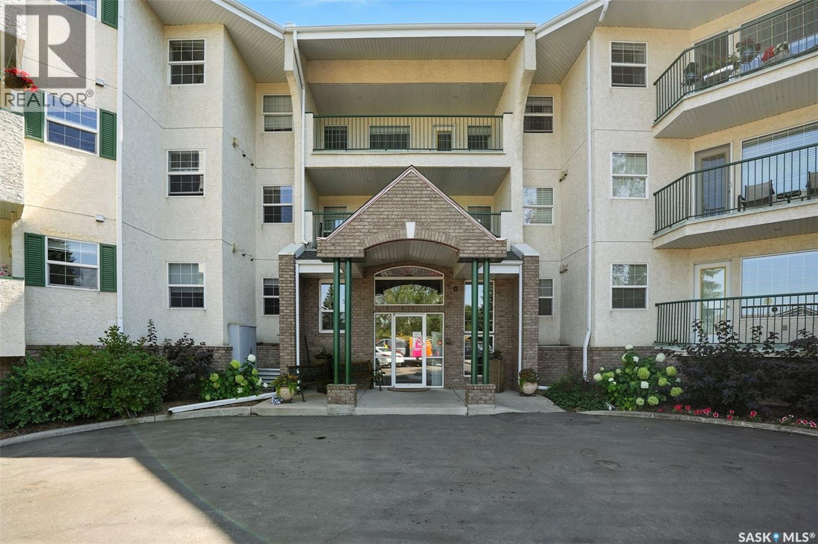 1735 Mckercher Drive Unit 208, Saskatoon, SK S7H 5N6