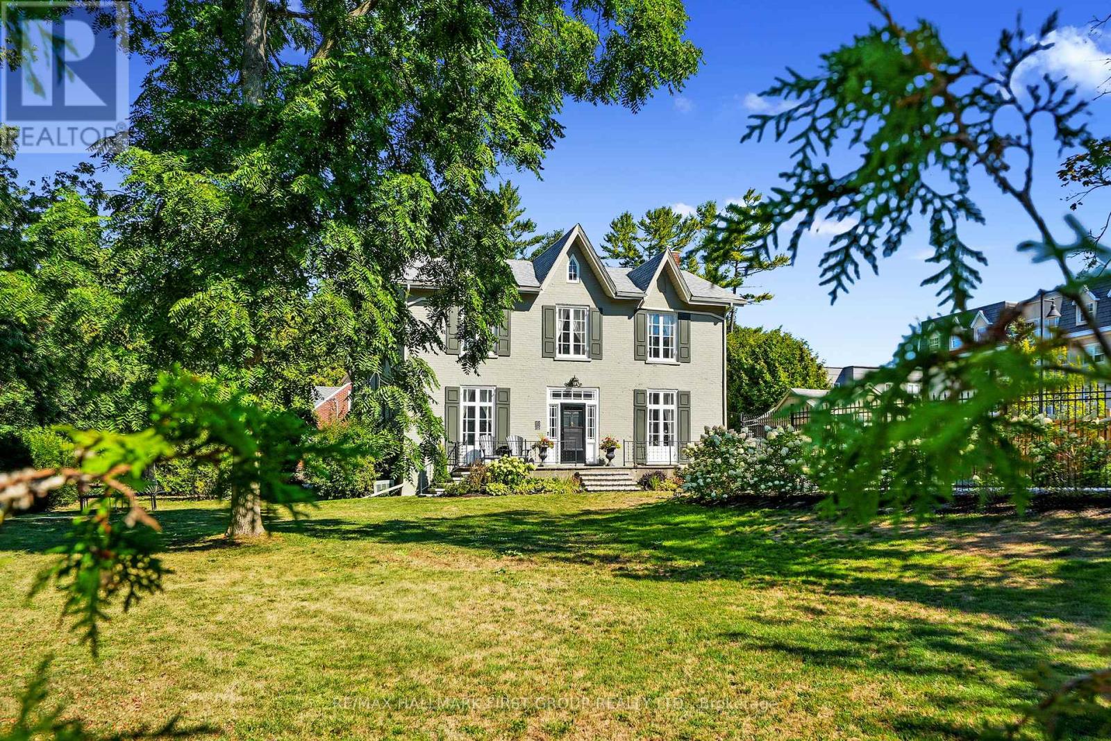 308 Henry St, Cobourg, ON K9A 3Y8