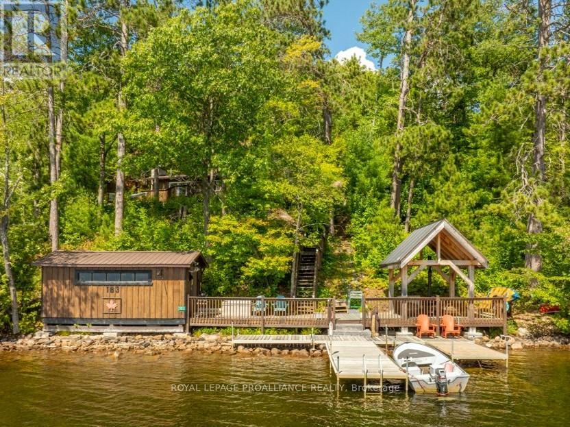 163 Mazinaw Lk, Addington Highlands Addington Highlands, ON K0H 1K0