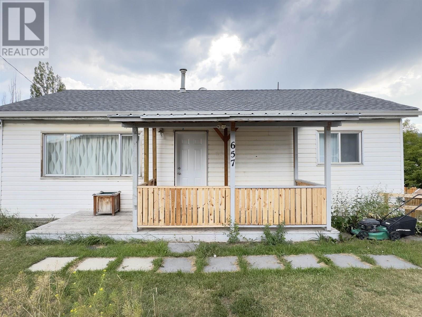 657 Pinchbeck St, Williams Lake, BC V2G 1E6