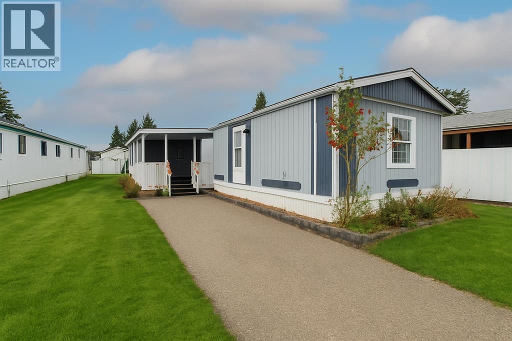 43 Parkside Dr, Red Deer, AB T4P 1K1