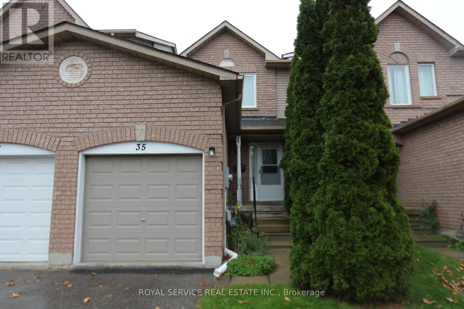 35 Landerville Ln, Clarington, ON L1C 4W8