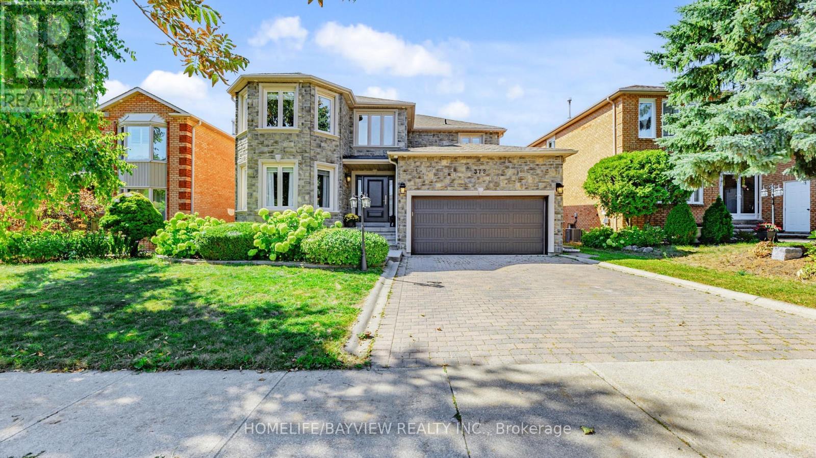 372 Greenock Dr, Vaughan, ON L6A 1M5