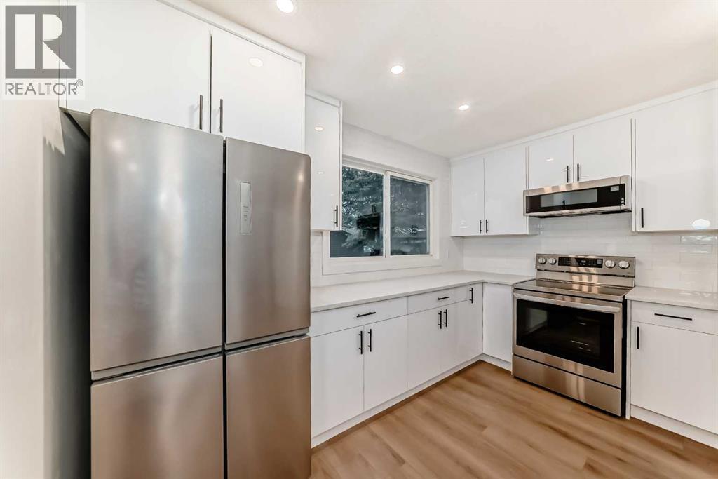 6603 Penbrooke Dr SE, Calgary, AB T2A 4S9