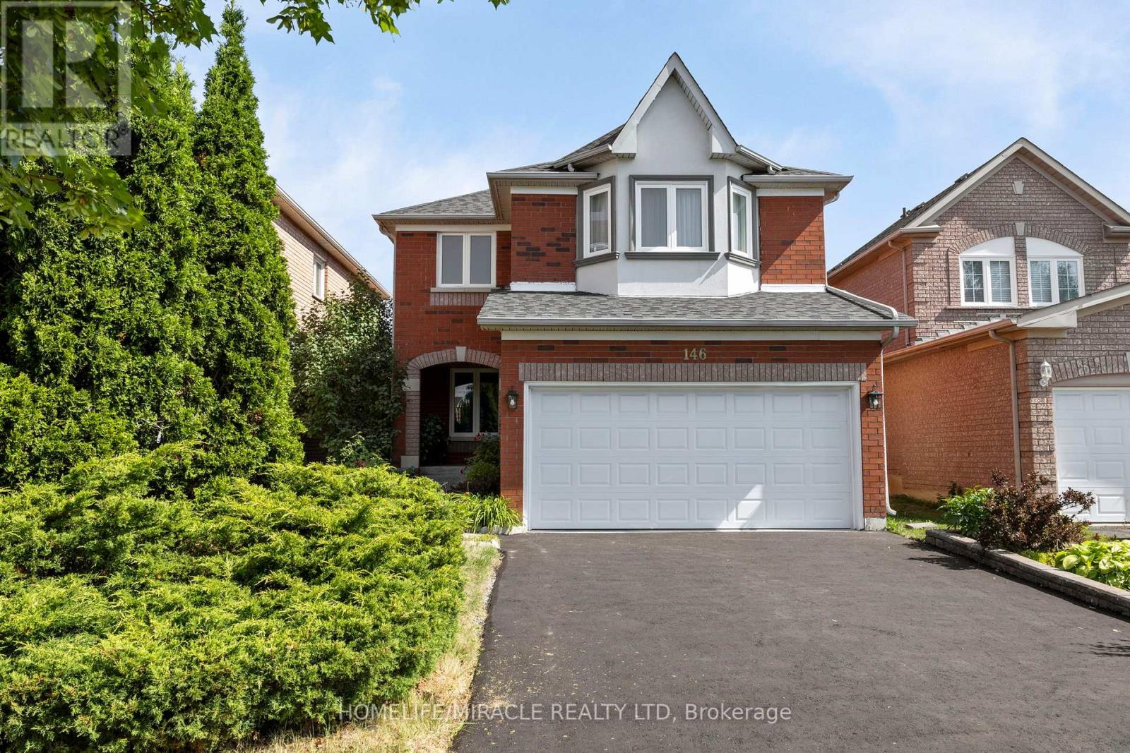 146 Roxbury St, Markham, ON L3S 3T4