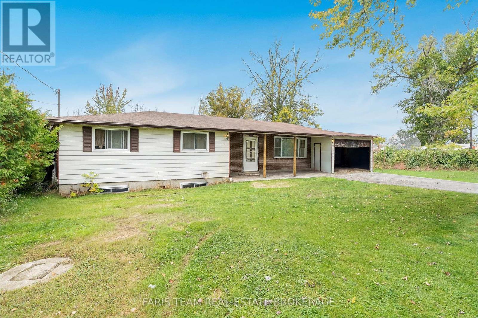 4292 Mcrae Park Rd, Ramara, ON L3V 6H7