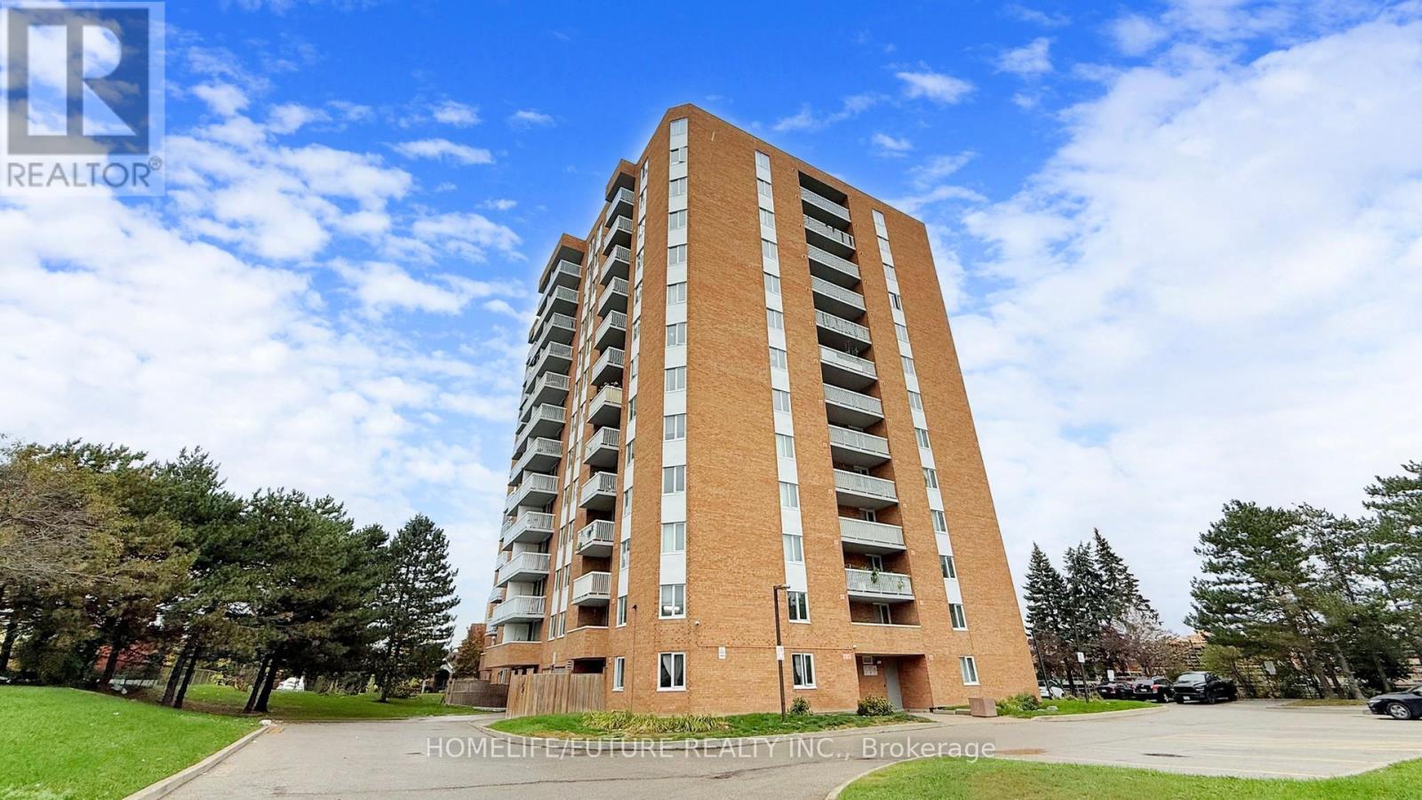 204 15 Sewells Rd, Toronto, ON M1B 3V7