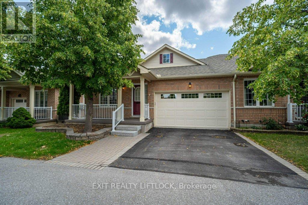861 Wentworth St Ward 1 St, Peterborough, ON K9J 8R7