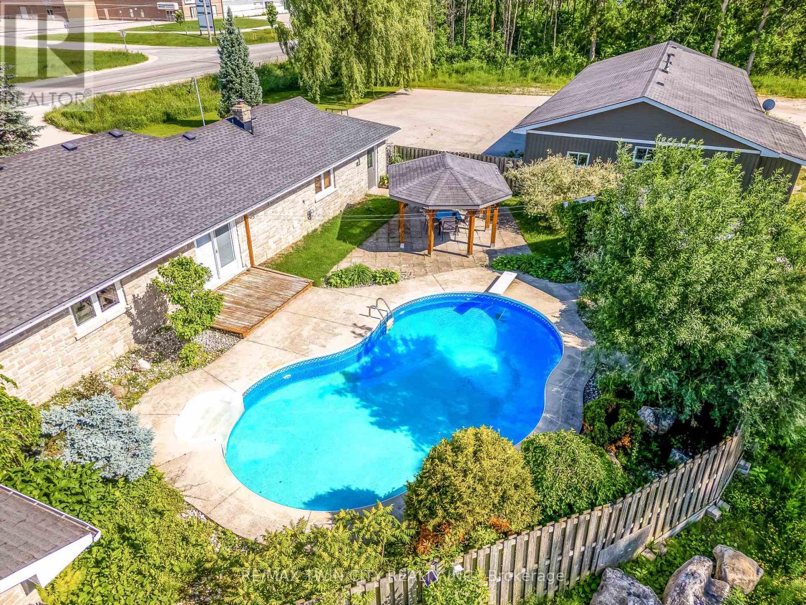 717906 Highway 6, Owen Sound, ON N4K 5N7