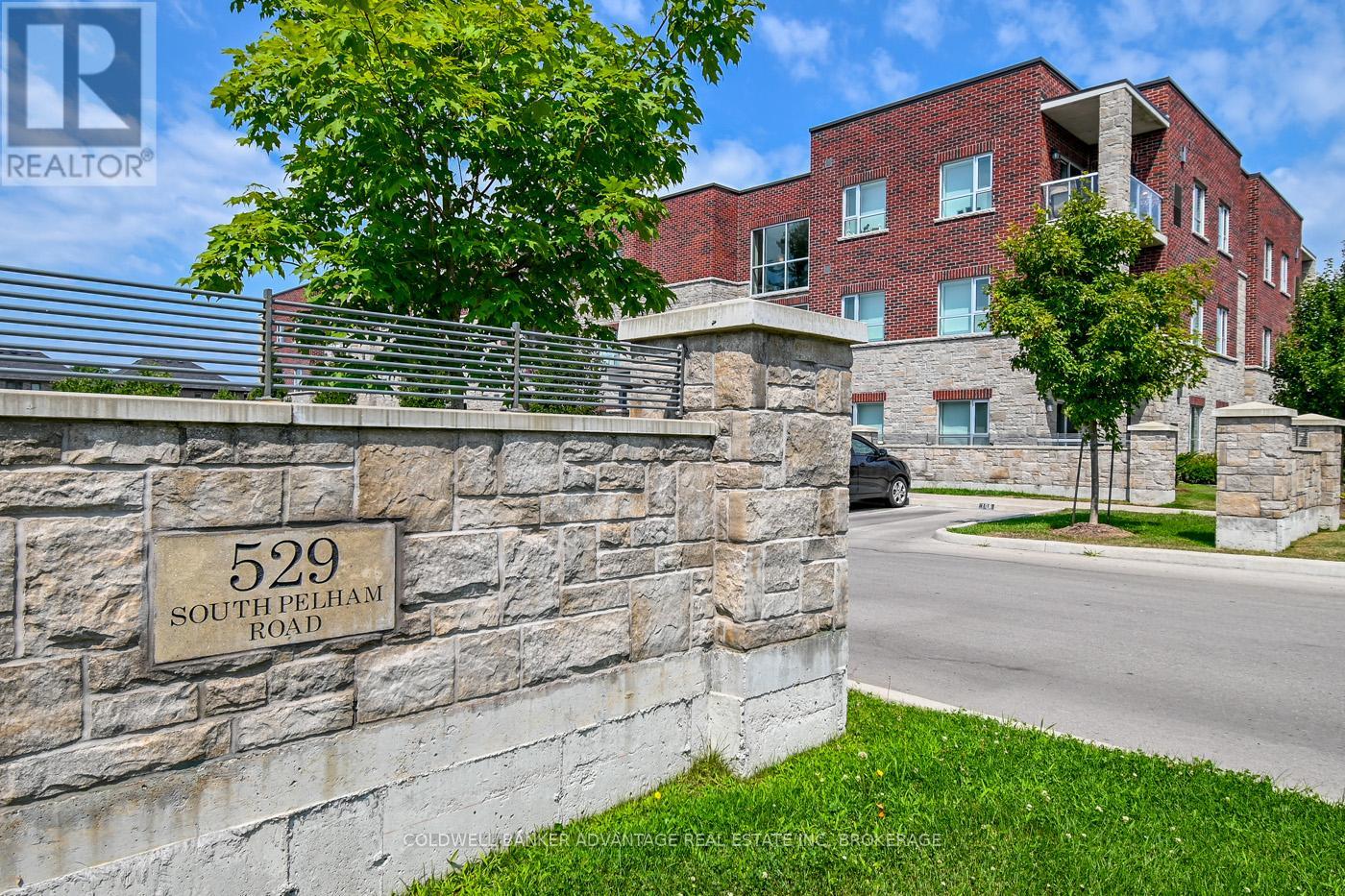 304 529 South Pelham Rd, Welland, ON L3C 0H7