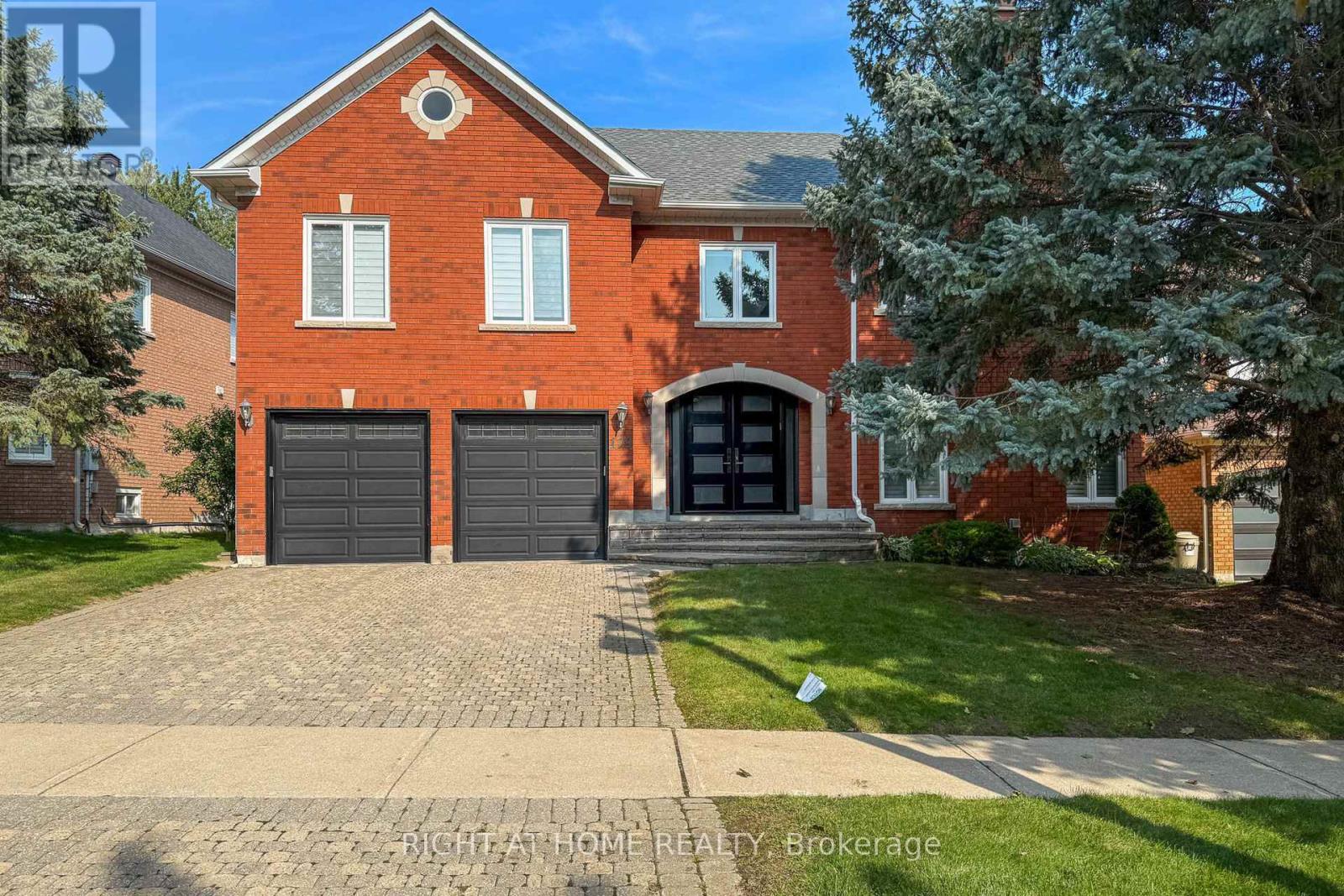 179 Strathearn Ave, Richmond Hill, ON L4B 2S7