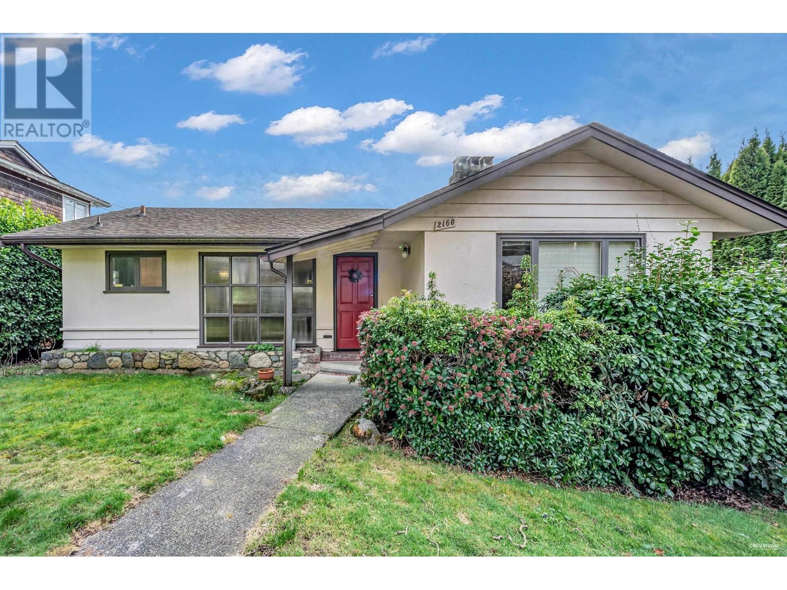2160 Lawson Ave, West Vancouver, BC V7V 2E2