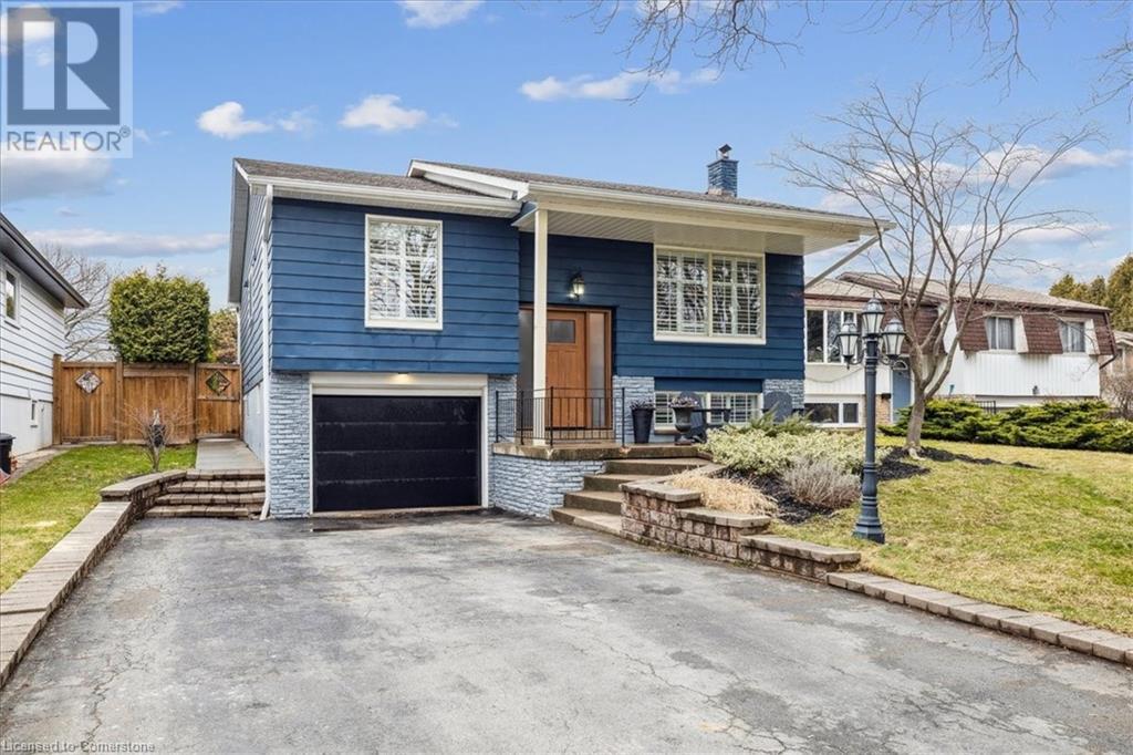 692 Catalina Cres, Burlington, ON L7L 5B8