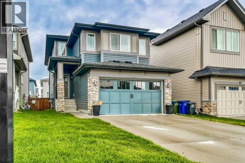 209 Buckskin Way, Cochrane, AB T4C 2R7