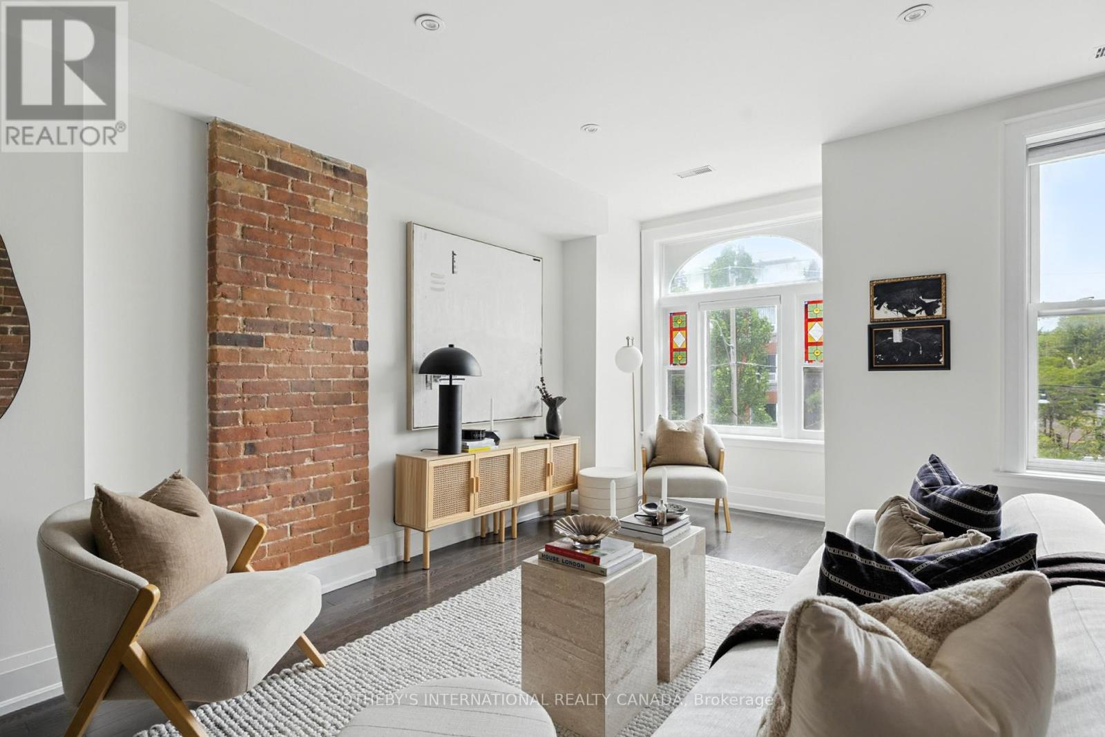31 Major St, Toronto, ON M5S 2K9