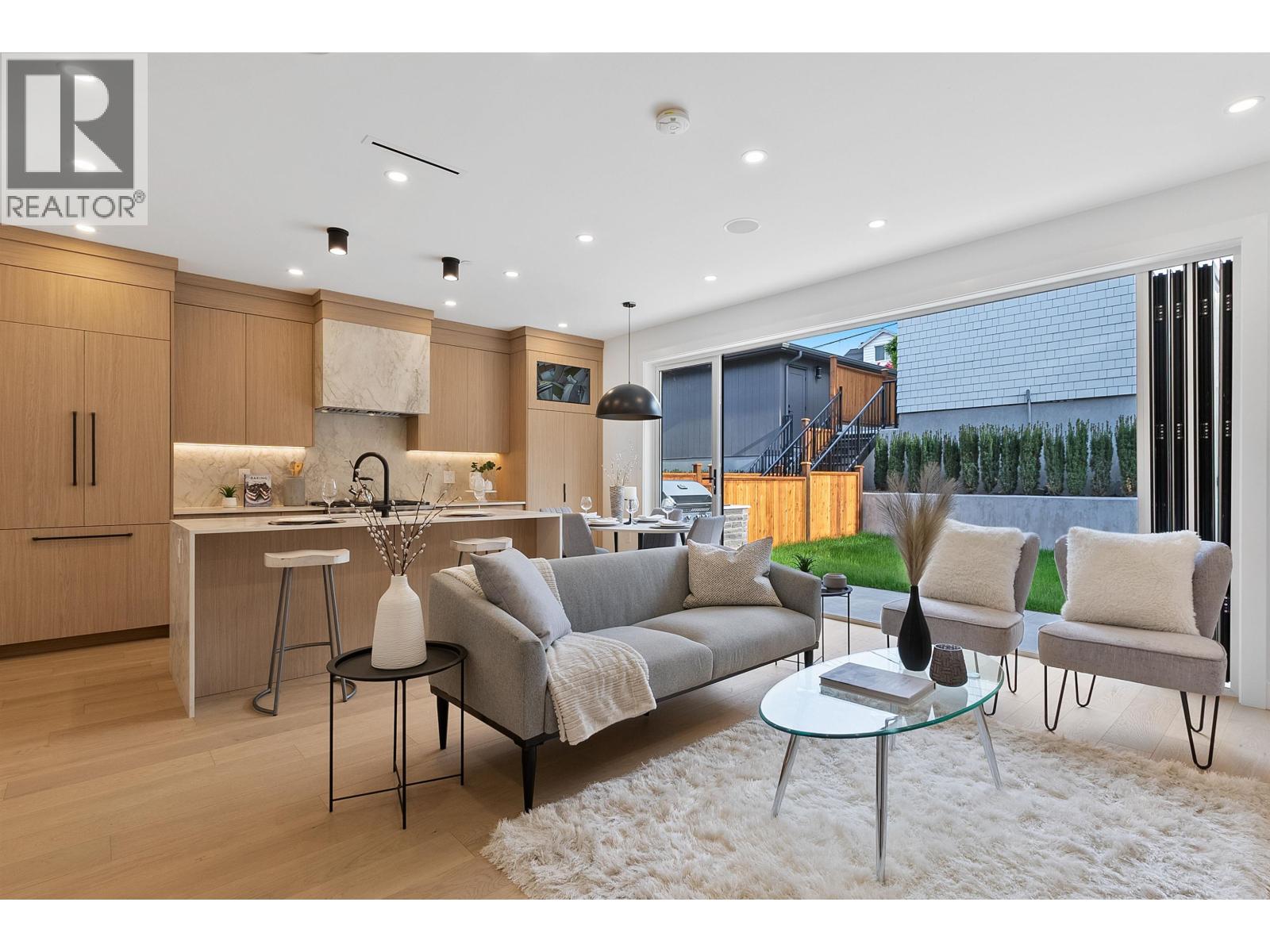 3538 W 14th Avenue Unit 2, Vancouver, BC V6R 2W4