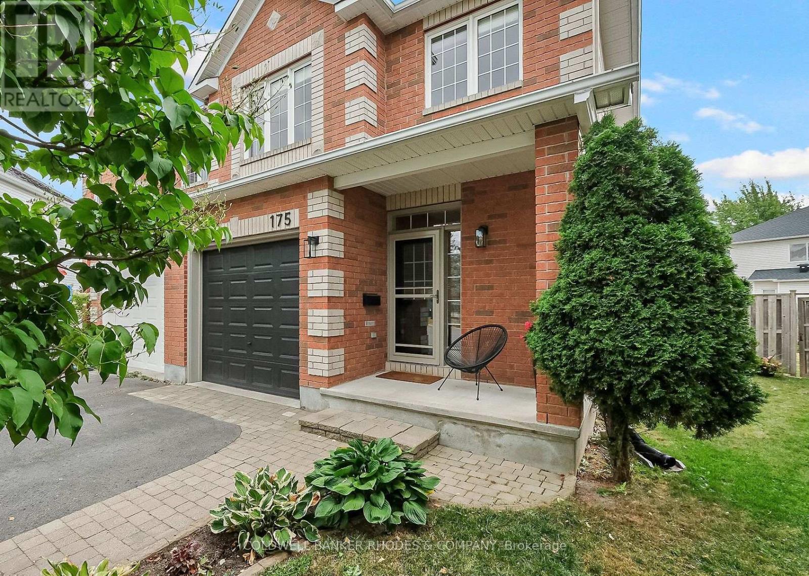 175 Destiny Private, Ottawa, ON K4A 0K6
