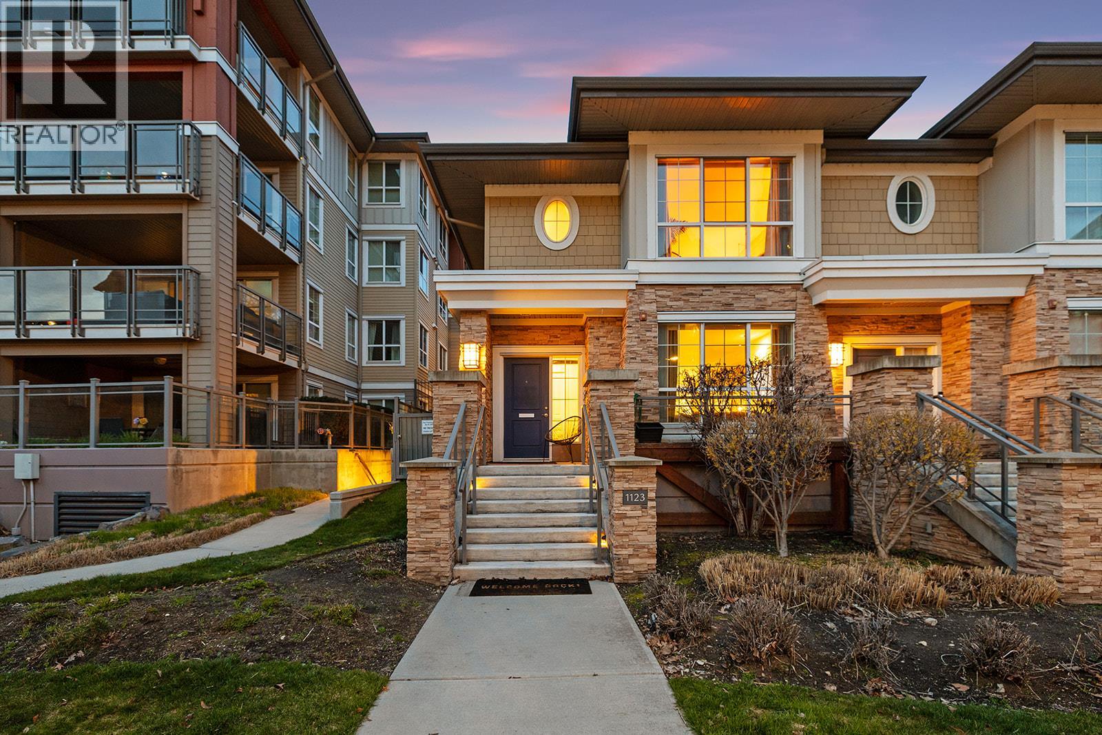 1123 Sunset Dr, Kelowna, BC V1Y 9Z5
