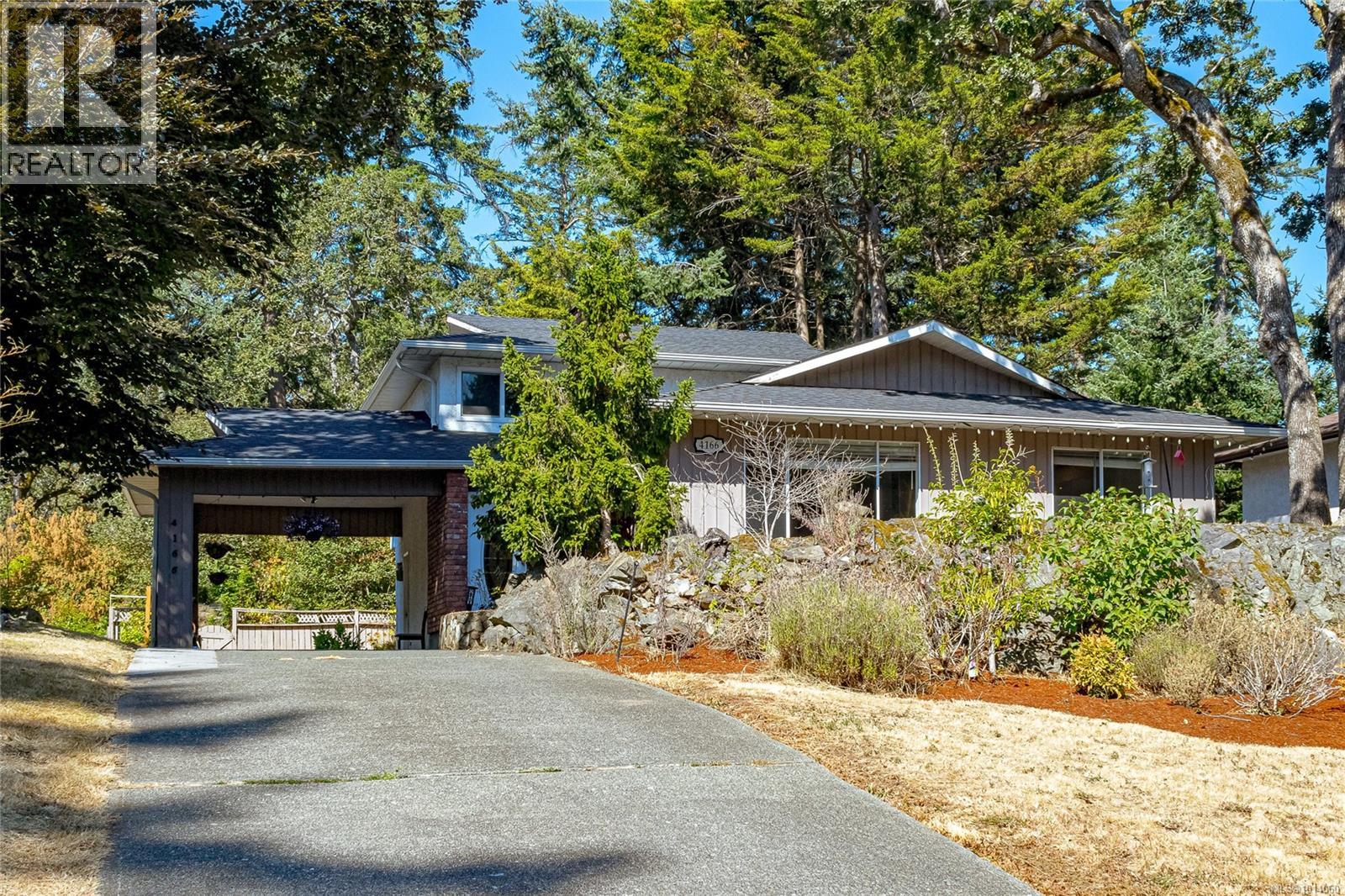 4166 Crosshaven Close, Saanich, BC V8X 4H3