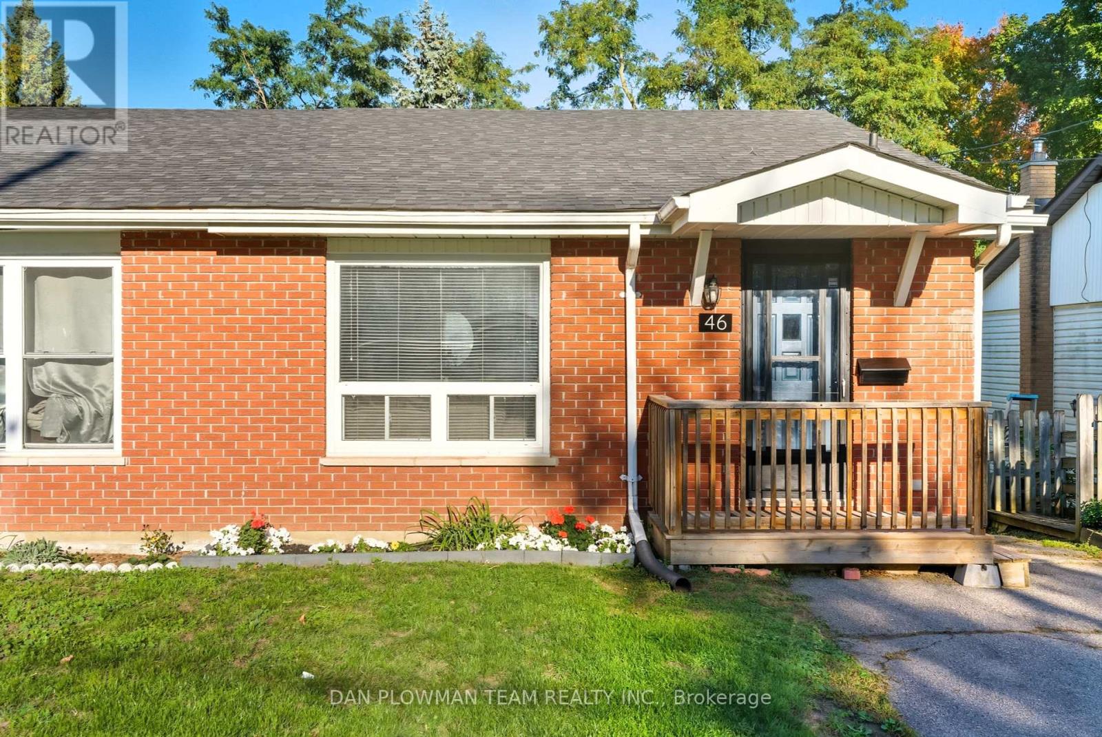 46 Alexander Ave Ward 2 Ave, Peterborough, ON K9J 6B4
