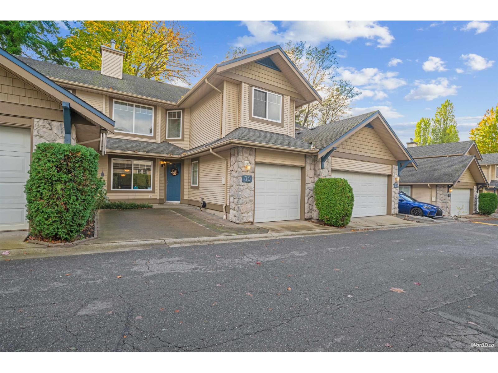 8888 151 Street Unit 30, Surrey, BC V3R 0Z9