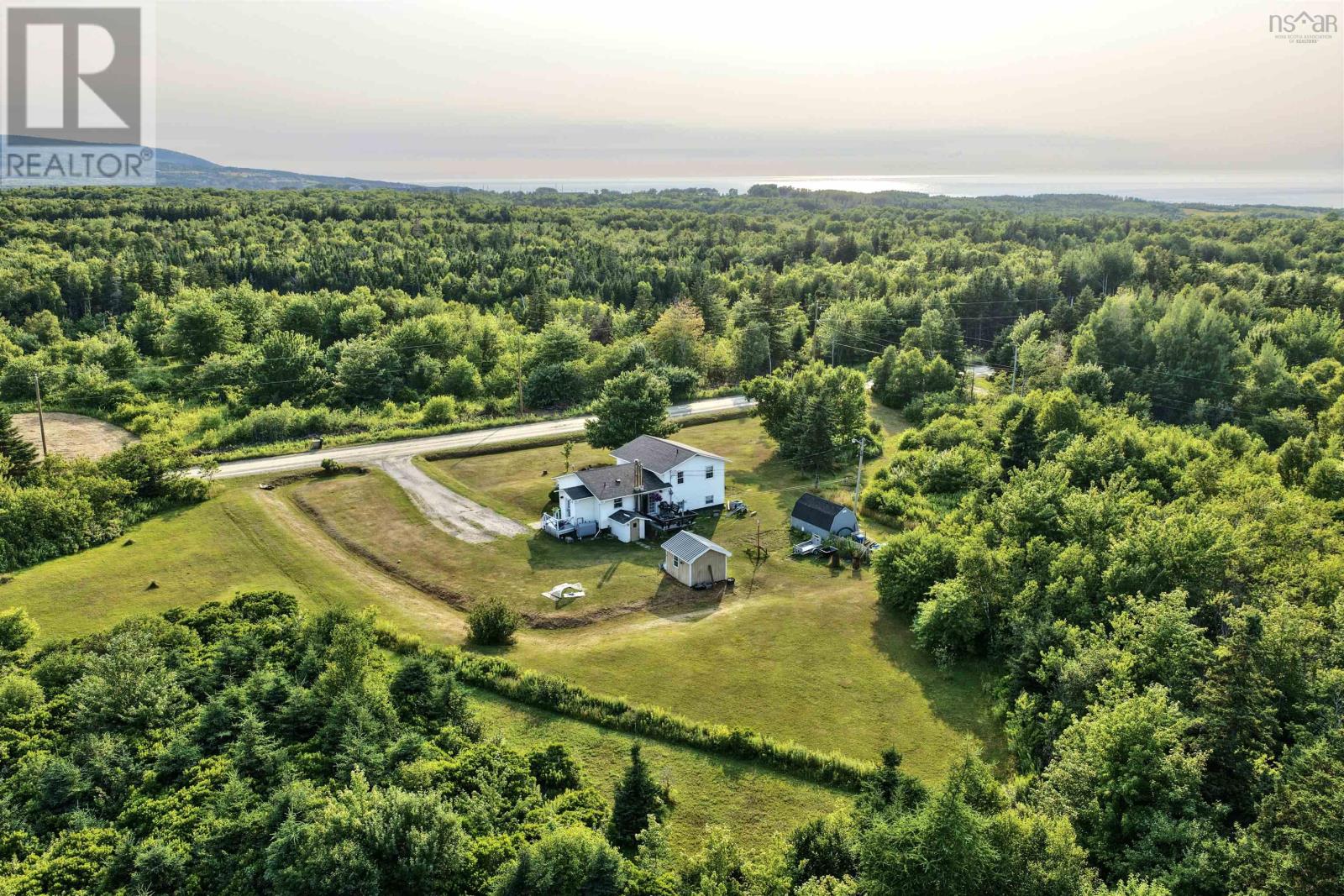 121 Pipers Ln, Inverside, NS B0E 1N0