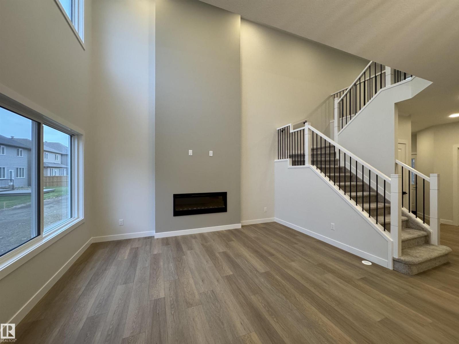 3036 Dixon Ld SW, Edmonton, AB T6W 5L2