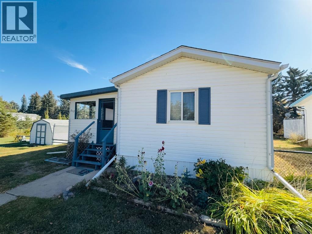 217 Centre St, Enchant, AB T0K 0V0