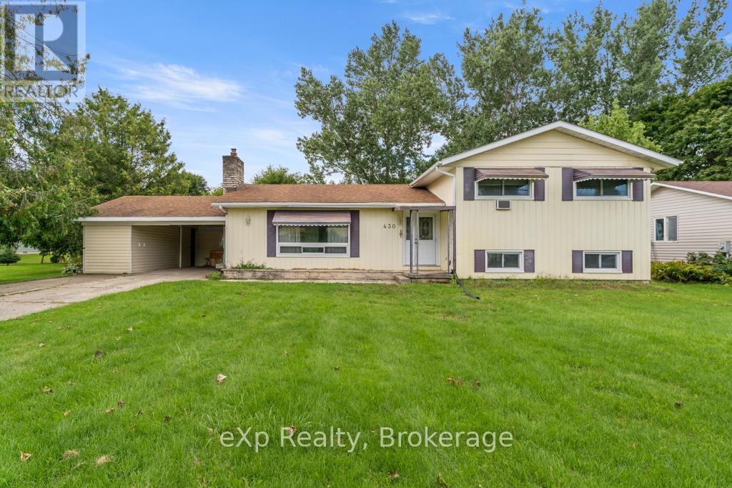 430 Isaac St, South Bruce Peninsula, ON N0H 2T0