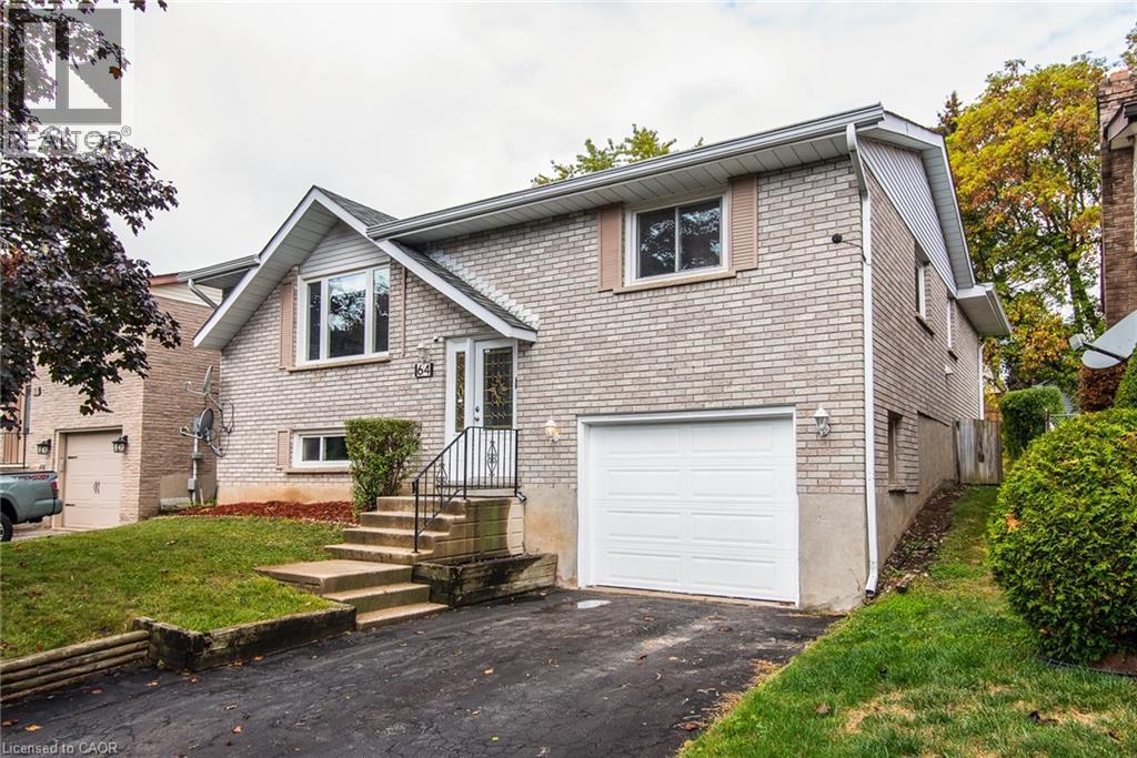 64 Sabrina Cres, Kitchener, ON N2P 1Y6