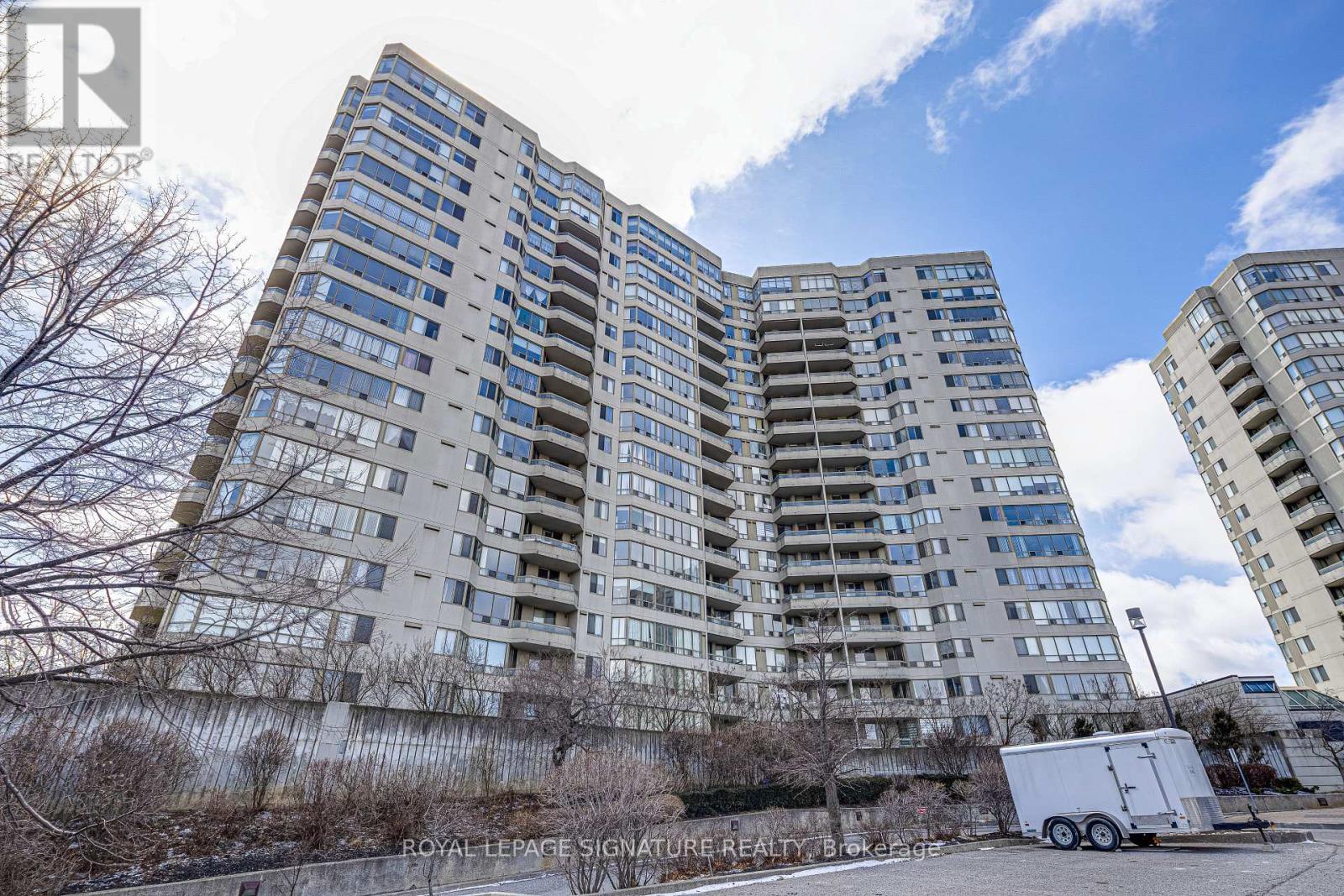 405 150 Alton Towers Cir, Toronto, ON M1V 4X7